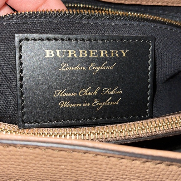 BURBERRY Camberely Medium Bag - Picture 12 of 13